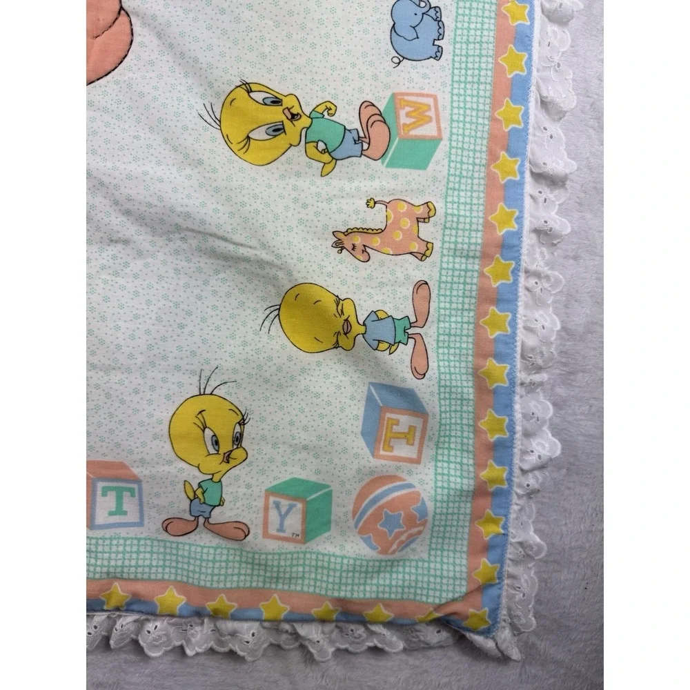VTG Baby Tweety Bird Fabric Panel 1988 Warner Bros Peter Pan Fabrics 35x46 HTF